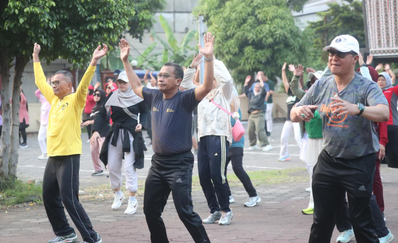 Dirut BPJS Kesehatan Ungkap Manfaat Ikut Senam Dahlan Iskan, Turunkan Risiko Serangan Jantung dan Diabetes