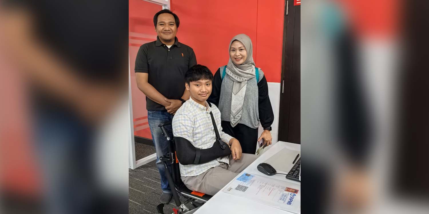 Perjuangan Haru Peserta UTBK di IPB, Jemput Masa Depan dari Kursi Roda