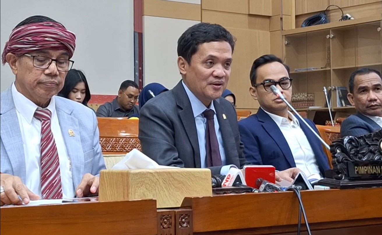 DPR Respons Soal Penangkapan Admin Grup Facebook 'Fantasi Sedarah'