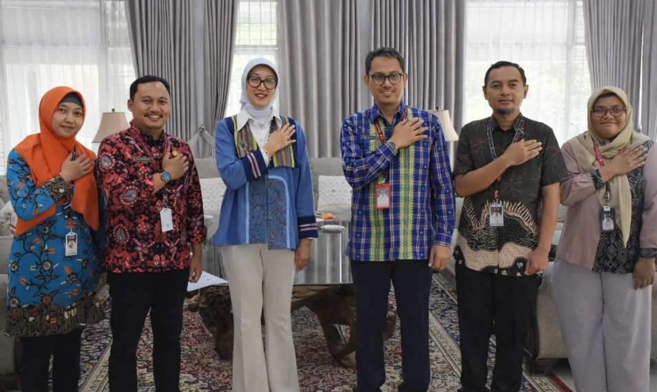 Bangga! Wastra NTB Go Global, Tembus Australia sebagai Diplomasi Budaya