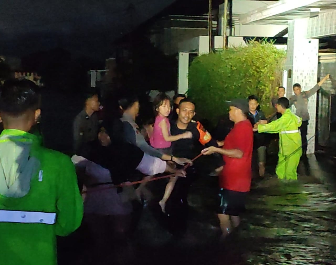 Perumahan Mewah Riverside di Mataram Terendam Banjir, Ketinggian Air Capai 4 Meter