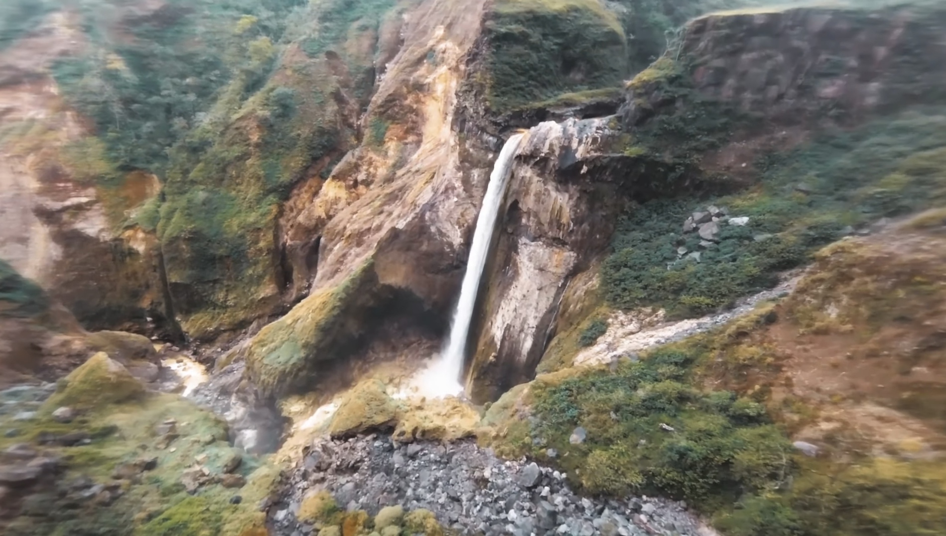 7 Destinasi Wisata di Kawasan Taman Nasional Gunung Rinjani yang Wajib Dikunjungi saat ke Lombok
