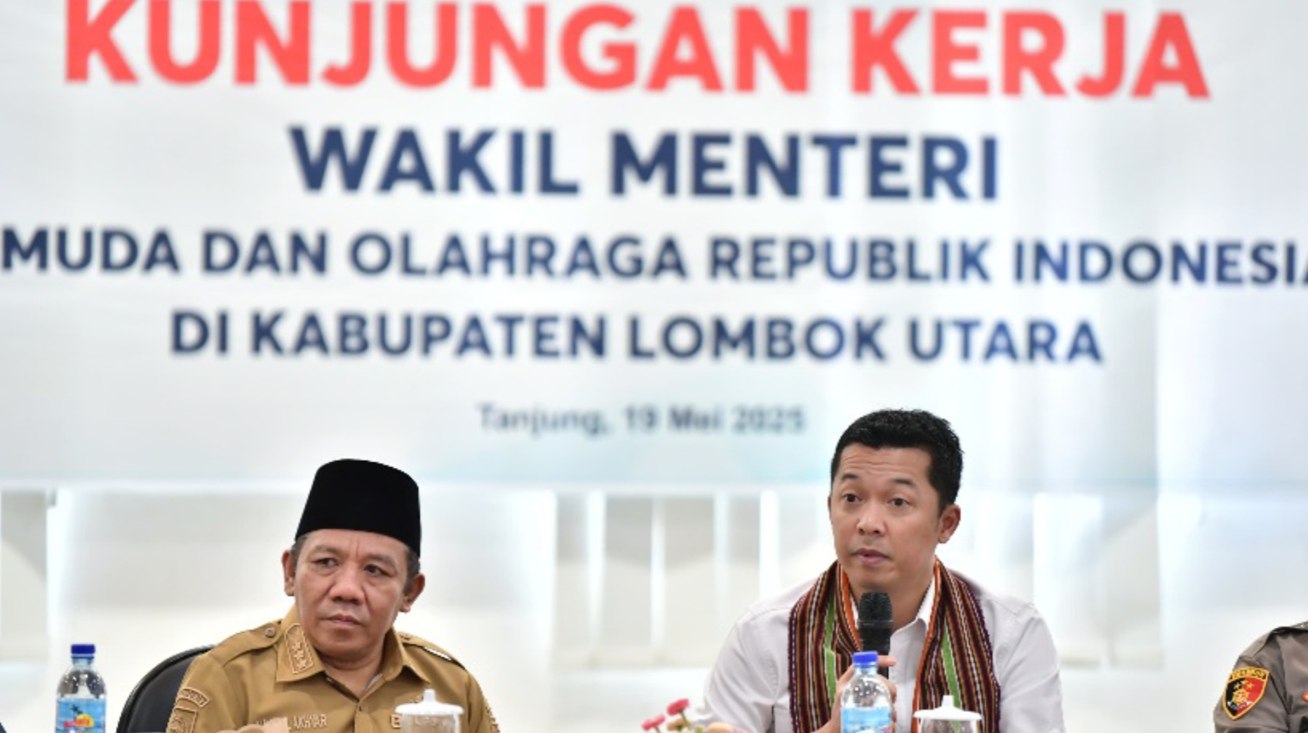 Wamenpora Taufik Hidayat Dorong Pendidikan Olahraga di Lombok Utara