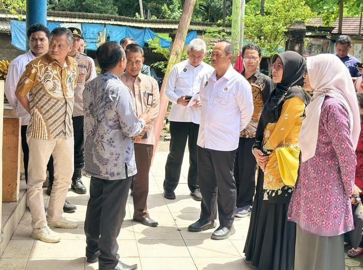 Kemenko Polkam Tinjau Koperasi Desa Merah Putih di Lombok Barat