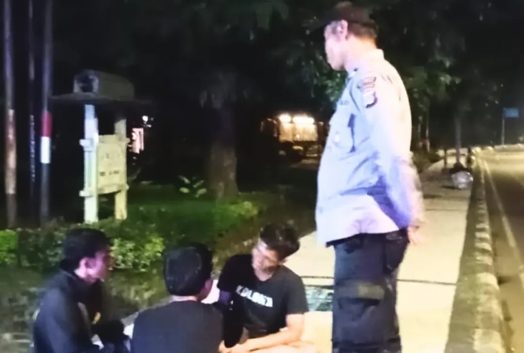Cegah Balap Liar dan Premanisme, Polisi Sweeping Taman Udayana Sampai Subuh!