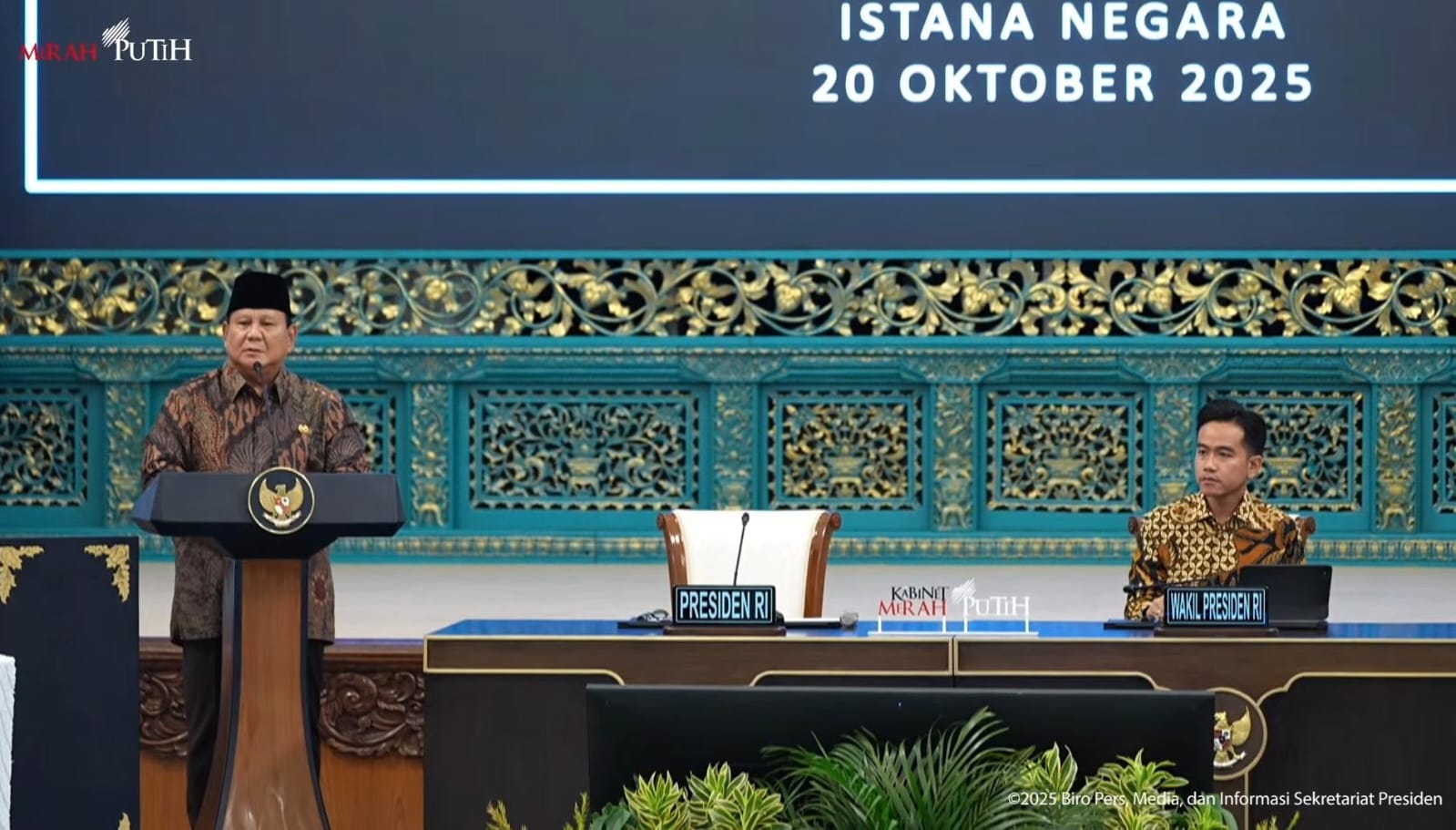 Setahun Memimpin, Prabowo Pimpin Sidang dan Ungkap Strategi Tim Kabinet
