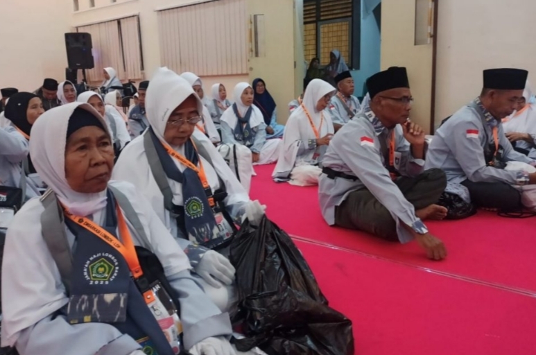 ALHAMDULILLAH! 80 Warga Lobar Naik Haji Tahun Ini, Didoakan Jadi Haji Mabrur
