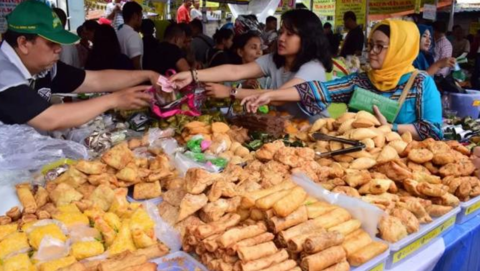 Uniknya Fenomena War Takjil, Muncul Makanan Langka di Momen Puasa Ramadan