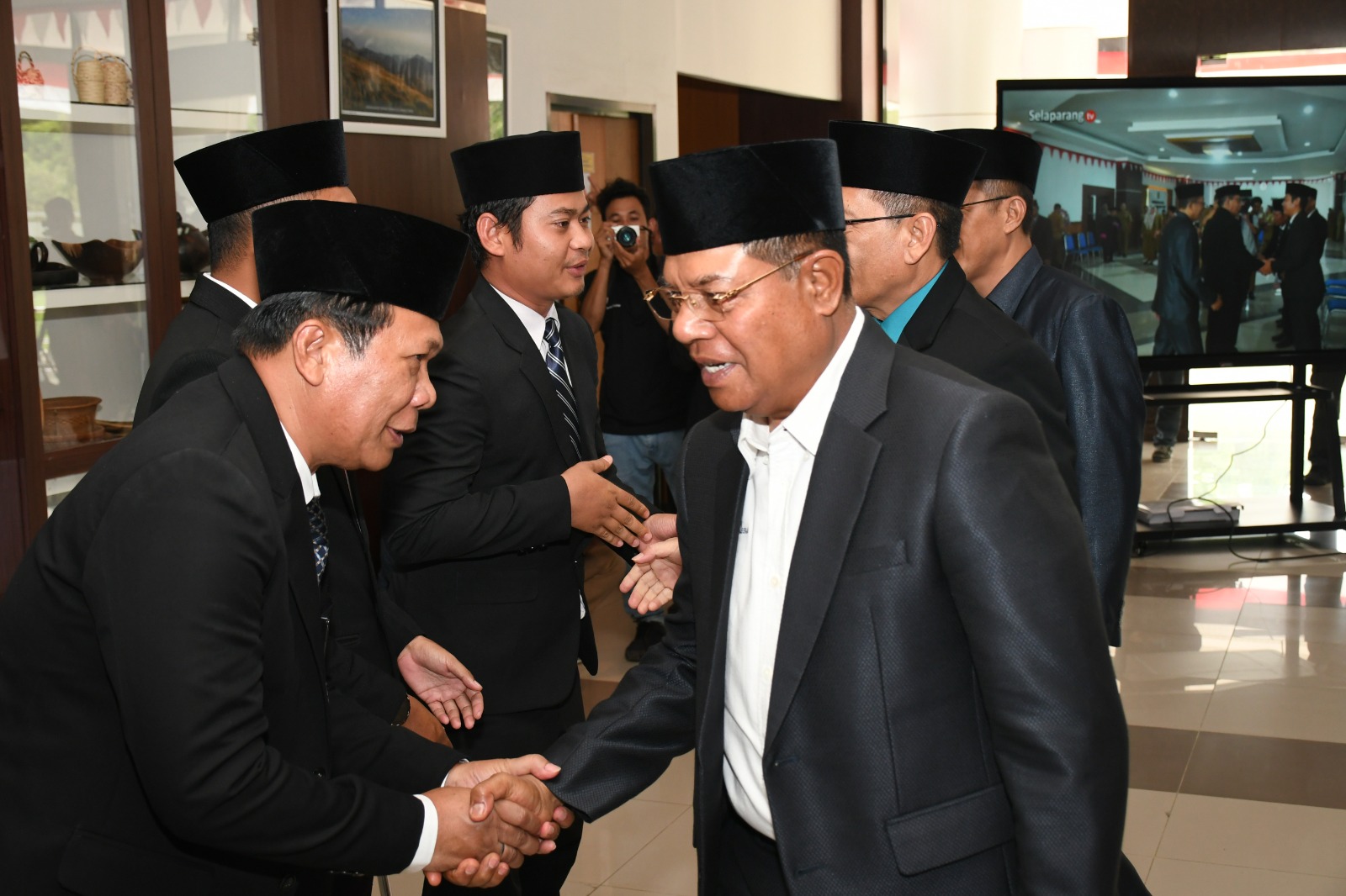 Lombok Timur Lantik Sejumlah Pejabat Baru, Bupati Ingatkan Integritas dan Pelayanan Prima