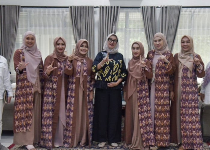Bikin Bangga! Siswa SMK NTB Siap Jadi Desainer Busana Muslimah Masa Depan