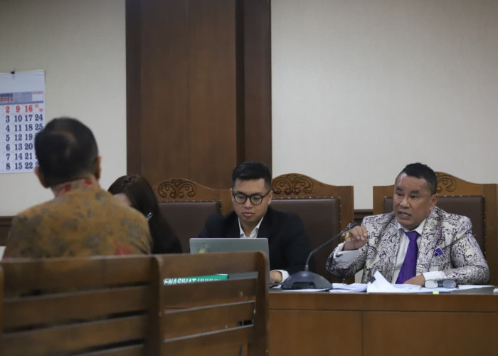 Saksi Ahli Dukung Hotman Paris, Gugatan CMNP Dinilai Tak Punya Dasar Hukum Kuat