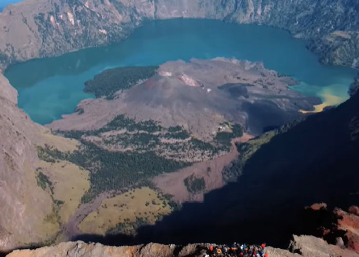 Gunung Rinjani Apakah Cocok untuk Pemula? Ini Tips Mendaki yang Aman