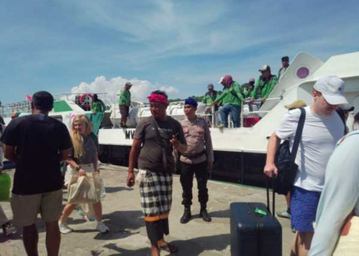 Libur Hari Buruh! Gili Diserbu Turis Asing, Diangkut 10 Fast Boat