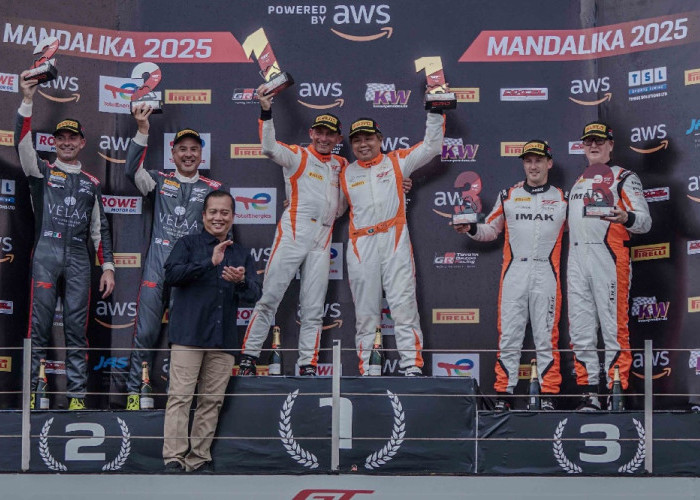 Bob Yuan dan Leo Ye Hongli Juara GT World Challenge Asia 2025 Sirkuit Mandalika, Gubernur NTB Ucapkan Selamat