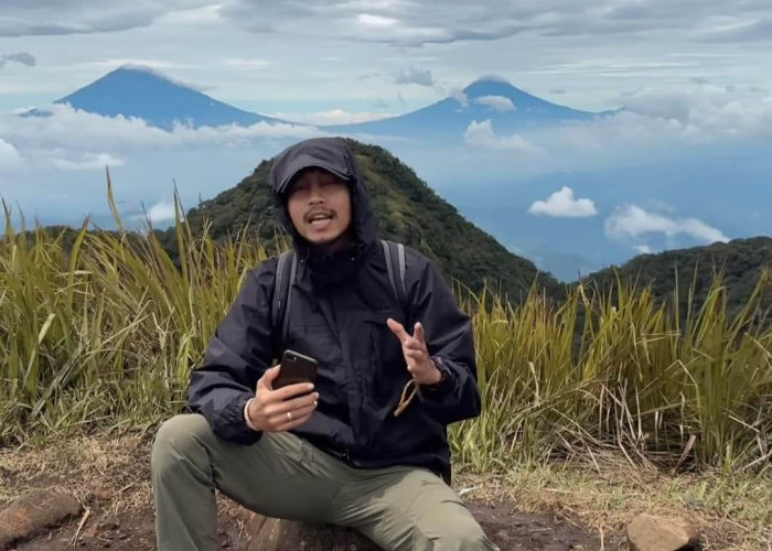Fiersa Besari Ikut Berkomentar soal Area Camp yang Dibooking di Gunung Rinjani: Itu Salah Sih!