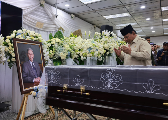 Tangis Prabowo di RSPAD! Pesan Terakhir Kwik Kian Gie Terungkap!