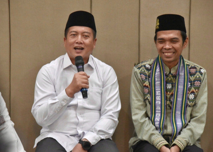 Apa Kabar UAS? Safari Dakwah di NTB, Disambut Langsung Gubernur