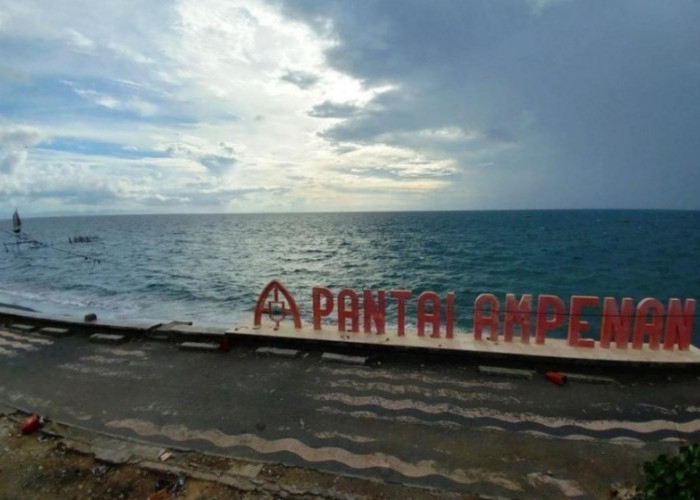 Libur Panjang Iduladha 2025, Pantai Ampenan dan Pantai Gading Diserbu Wisatawan
