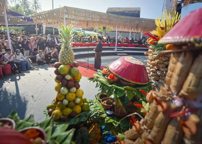 Meriahnya Lebaran Topat 2026 Dorong Pelestarian Tradisi dan Pariwisata NTB